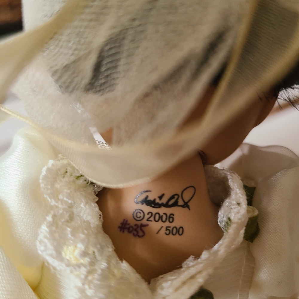 Marie Osmond "Princess" Rose Bud Porcelain Doll ~ Tiny Tot Collection - Picture 7 of 7